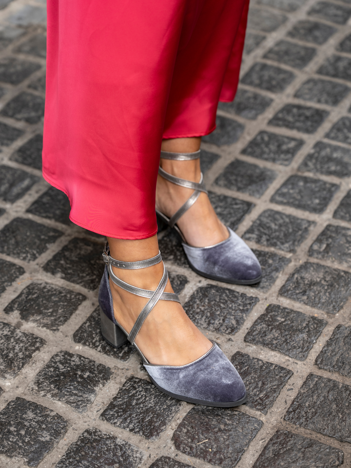 Fiesta Simona Velvet Gris